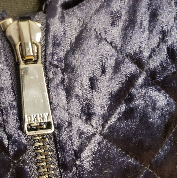 DKNY Women's Oversized Velvet Quilted Blue Bomber Jacket Size L - Picture 3 of 5